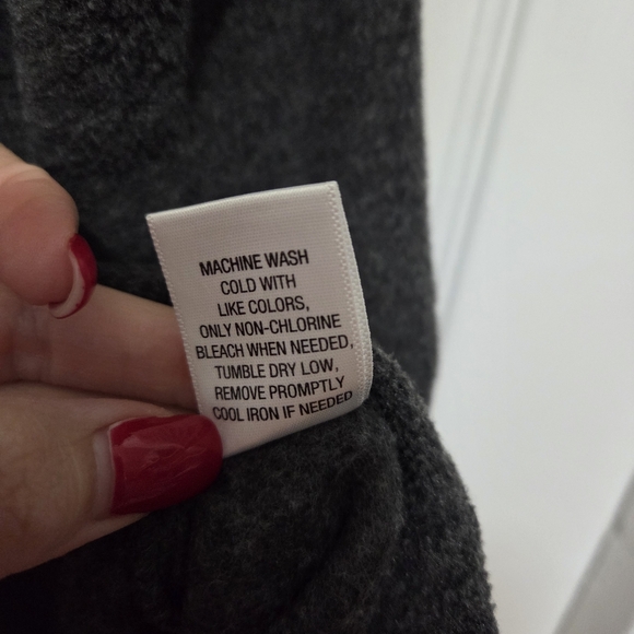 Croft & Barrow Men's Black & Gray Full Zip Sleeveless Fleece Vest Size XL - Picture 7 of 8